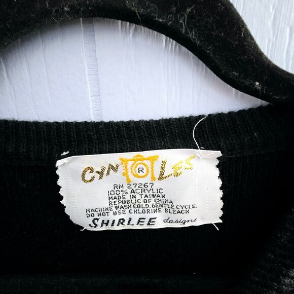 Cyn Les Shirlee Designs Penguin Sweater Fits size Med 70's Vintage Animal Print - Picture 7 of 8